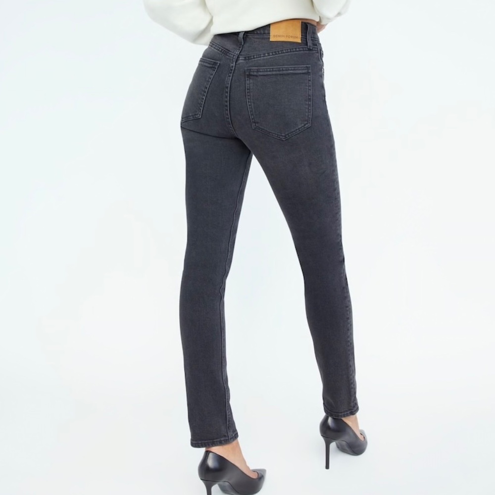 Denim Forum The Yoko High Rise Slim size 28  High-waisted slim jeans